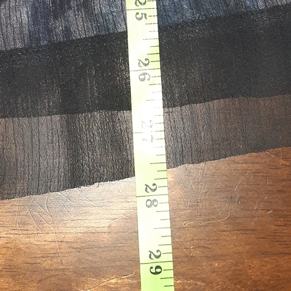 5/$25 Simply Vera blouse size small - Picture 6 of 7